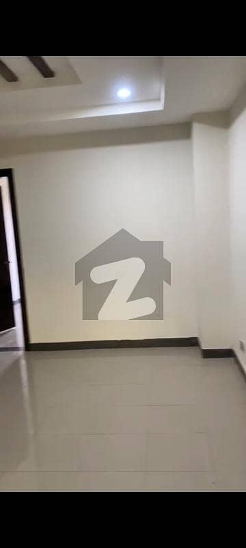 Brand New Condition Flat For Rent In Phase 8 With Gas With Lift 1 Bed 1 Bath Lounge Kitchen Laundry Near Market Mosque Commercial Park Hospital Brand New Condition Flat For Rent In Phase 8 With Gas With Lift 1 Bed 1 Bath Lounge Kitchen Laundry Near Market Mosque Commercial Park Hospital