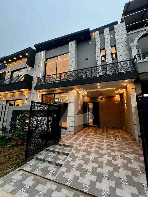 5 Marla Modern Design House For Sale 5 Marla Modern Design House For Sale