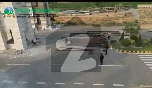 پی