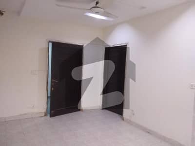 4 Marla Flat In Beautiful Location Of Punjab Coop Housing Society
