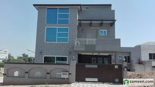 House Is Available For Sale House Is Available For Sale