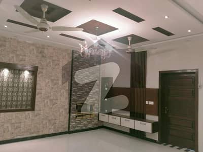12 MARLA BRAND NEW EXCELLENT GOOD CONDITION LUXURY UPPER PORTION HOUSE FOR RENT IN TULIP BLOCK BAHRIA TOWN LAHORE