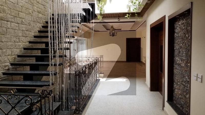 HOUSE FOER RENT IN F-7 HOUSE FOER RENT IN F-7