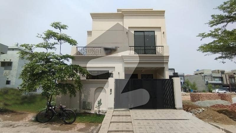 Ideal House For sale In Lake City - Sector M7 - Block A