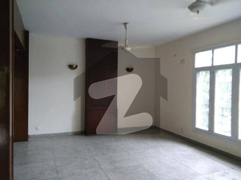 ایف ۔ 7/1 ایف ۔ 7,اسلام آباد میں 7 کمروں کا 1 کنال مکان 16.0 لاکھ میں کرایہ پر دستیاب ہے۔ ایف ۔ 7/1 ایف ۔ 7,اسلام آباد میں 7 کمروں کا 1 کنال مکان 16.0 لاکھ میں کرایہ پر دستیاب ہے۔
