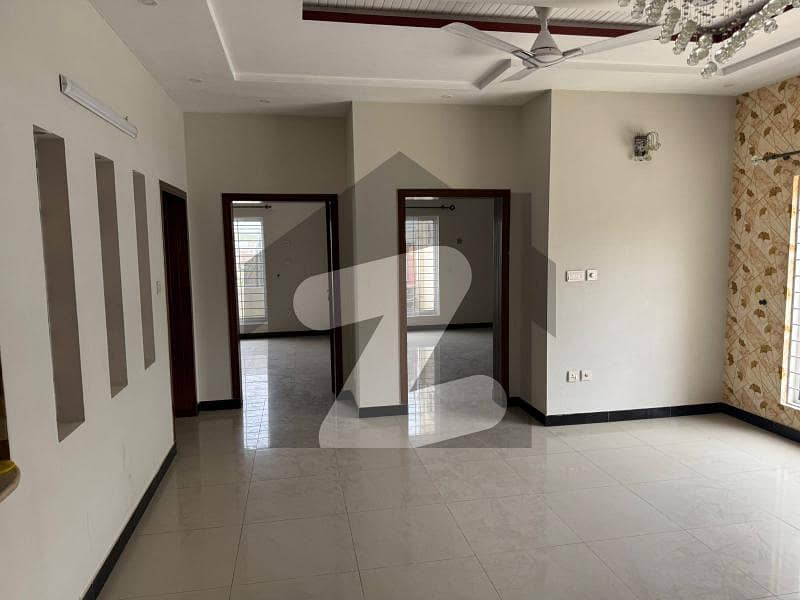 Upper Portion Available For Rent In Media Town Upper Portion Available For Rent In Media Town