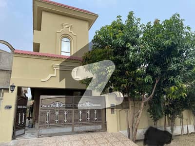 پی سی ایس آئی آر سٹاف کالونی - بلاک سی پی سی ایس آئی آر سٹاف کالونی,لاہور میں 7 کمروں کا 1 کنال مکان 4.25 کروڑ میں برائے فروخت۔ پی سی ایس آئی آر سٹاف کالونی - بلاک سی پی سی ایس آئی آر سٹاف کالونی,لاہور میں 7 کمروں کا 1 کنال مکان 4.25 کروڑ میں برائے فروخت۔