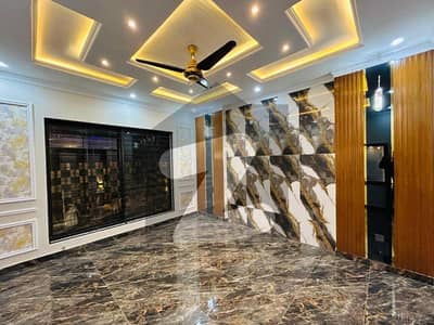 10 Marla Full House Available For Rent Near Park Mosque And Commercial Area In Central Park Lahore 10 Marla Full House Available For Rent Near Park Mosque And Commercial Area In Central Park Lahore