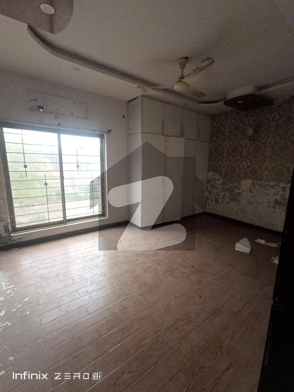 4 Marla Office Available For Rent Good Location 4 Marla Office Available For Rent Good Location