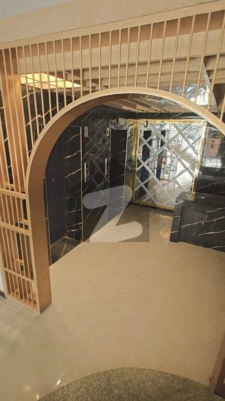 1400 Square Feet Flat For sale Is Available In University Road 1400 Square Feet Flat For sale Is Available In University Road