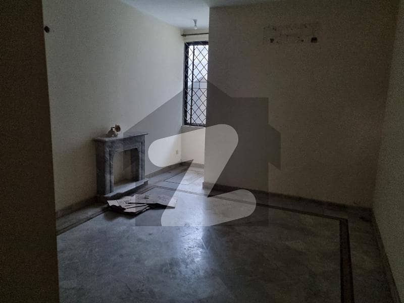 Upper Portion For Grabs In 16 Marla Islamabad Upper Portion For Grabs In 16 Marla Islamabad