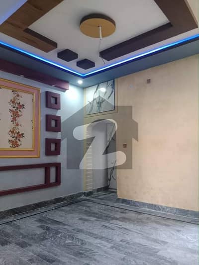Hayatabad Phase 3 1 Room Available For Rent