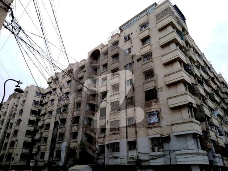 گلشن اقبال - بلاک 13-ڈی2 گلشنِ اقبال,گلشنِ اقبال ٹاؤن,کراچی میں 3 کمروں کا 7 مرلہ فلیٹ 2.1 کروڑ میں برائے فروخت۔ گلشن اقبال - بلاک 13-ڈی2 گلشنِ اقبال,گلشنِ اقبال ٹاؤن,کراچی میں 3 کمروں کا 7 مرلہ فلیٹ 2.1 کروڑ میں برائے فروخت۔