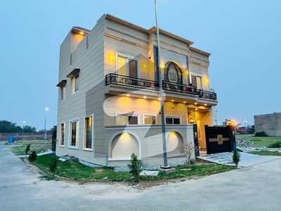 سٹی ہاؤسنگ سوسائٹی گوجرانوالہ میں 7 کمروں کا 7 مرلہ مکان 2.5 کروڑ میں برائے فروخت۔