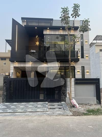 5 Marla Brand New Modern Style Luxury Villa