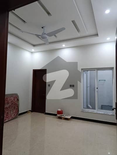 بنی گالہ اسلام آباد میں 3 کمروں کا 6 مرلہ مکان 50.0 ہزار میں کرایہ پر دستیاب ہے۔