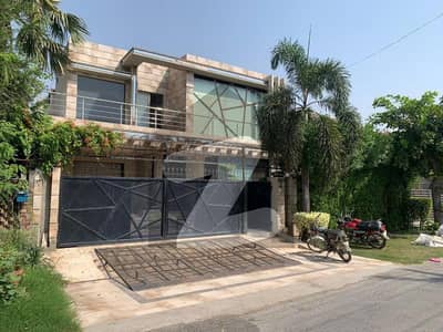 ڈی ایچ اے فیز 3 ڈیفنس (ڈی ایچ اے),لاہور میں 5 کمروں کا 1 کنال مکان 10.0 کروڑ میں برائے فروخت۔