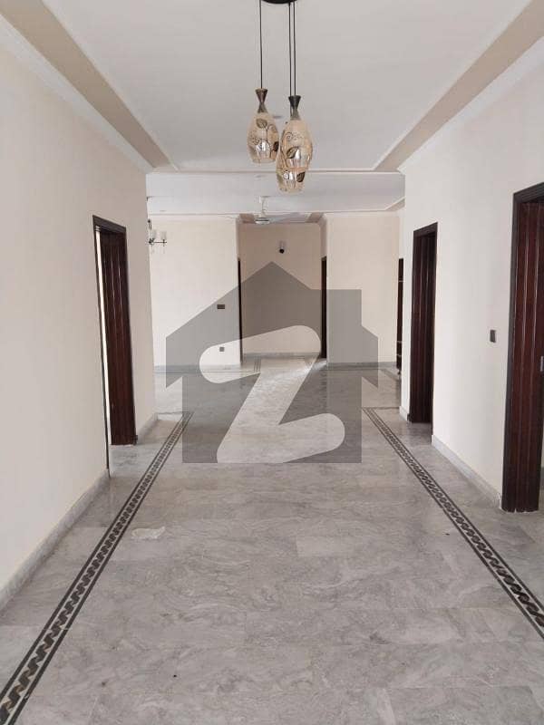 1 Kanal Beautiful Double Storey House Available for Rent 1 Kanal Beautiful Double Storey House Available for Rent