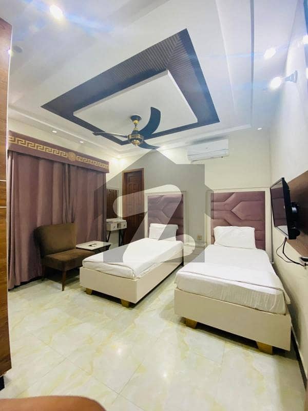 Spacious Flat Is Available In Gulberg For Rent Spacious Flat Is Available In Gulberg For Rent