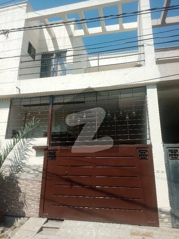 رحمان ولاز لاہور میں 3 کمروں کا 4 مرلہ مکان 1.75 کروڑ میں برائے فروخت۔ رحمان ولاز لاہور میں 3 کمروں کا 4 مرلہ مکان 1.75 کروڑ میں برائے فروخت۔