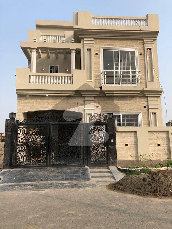 5 Marla Beautifully Designed House For Sale And Direct Meeting With Owner In Park View City Lahore. 5 Marla Beautifully Designed House For Sale And Direct Meeting With Owner In Park View City Lahore.
