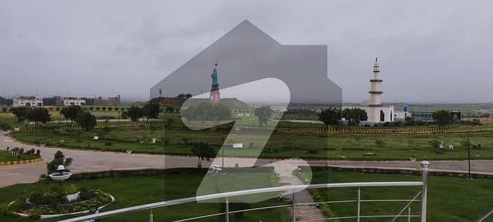 300 Sq Yds Plot At A Prime Location 300 Sq Yds Plot At A Prime Location