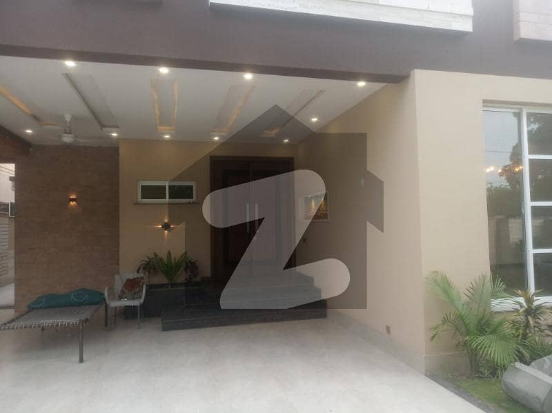 1 KANAL LUXURY HOUSE AVAILABLE FOR SALE 1 KANAL LUXURY HOUSE AVAILABLE FOR SALE