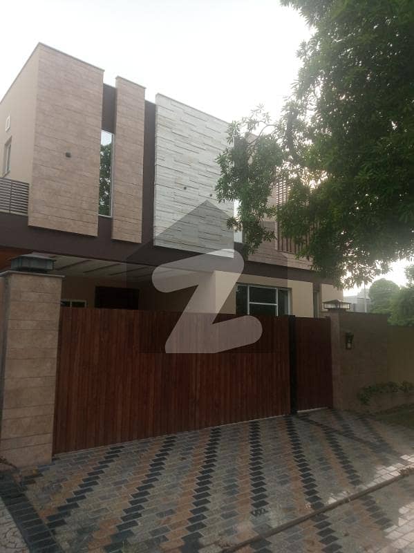 واپڈا سٹی فیصل آباد میں 1 کنال مکان 9.0 کروڑ میں برائے فروخت۔ واپڈا سٹی فیصل آباد میں 1 کنال مکان 9.0 کروڑ میں برائے فروخت۔