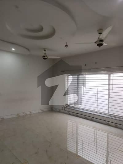 Beautiful 15 Marla Upper Portion Available For Rent
