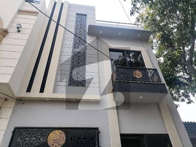 Buy A Centrally Located 2.5 Marla House In Zaman Colony