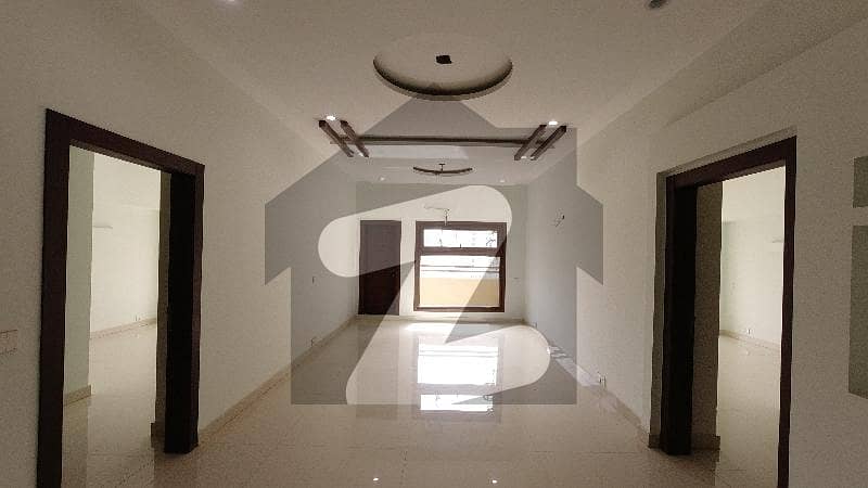 West Open Flat Of 1600 Square Feet Available In Shahra-E-Qaideen West Open Flat Of 1600 Square Feet Available In Shahra-E-Qaideen