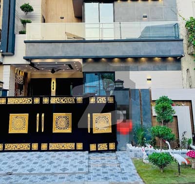 Well-Constructed Brand New House Available For Sale In Park View City - Crystal Block Well-Constructed Brand New House Available For Sale In Park View City - Crystal Block