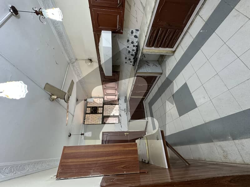 ایف ۔ 10 اسلام آباد میں 5 کمروں کا 1 کنال مکان 4.25 لاکھ میں کرایہ پر دستیاب ہے۔ ایف ۔ 10 اسلام آباد میں 5 کمروں کا 1 کنال مکان 4.25 لاکھ میں کرایہ پر دستیاب ہے۔