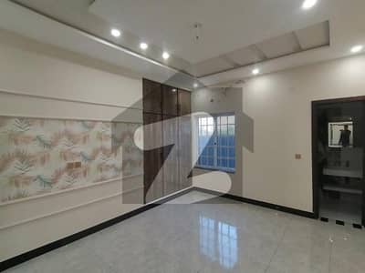 10 Marla Fully Independent Lower Lock Upper Portion Available For Rent 10 Marla Fully Independent Lower Lock Upper Portion Available For Rent