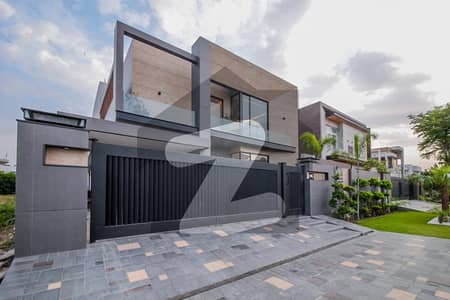 1 Kanal Beautiful Unique Modern Designed House With Luxury In DHA Phase 6