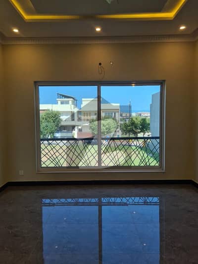 بحریہ انکلیو - سیکٹر سی 3 بحریہ انکلیو,بحریہ ٹاؤن,اسلام آباد میں 5 کمروں کا 9 مرلہ مکان 4.25 کروڑ میں برائے فروخت۔ بحریہ انکلیو - سیکٹر سی 3 بحریہ انکلیو,بحریہ ٹاؤن,اسلام آباد میں 5 کمروں کا 9 مرلہ مکان 4.25 کروڑ میں برائے فروخت۔