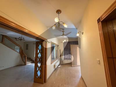 Prime 7-Bedroom Triple-Storey House For Rent In F-8 Islamabad Parking &Amp; Lawn Included