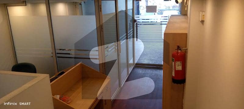 Office space available for rent in gulberg Office space available for rent in gulberg