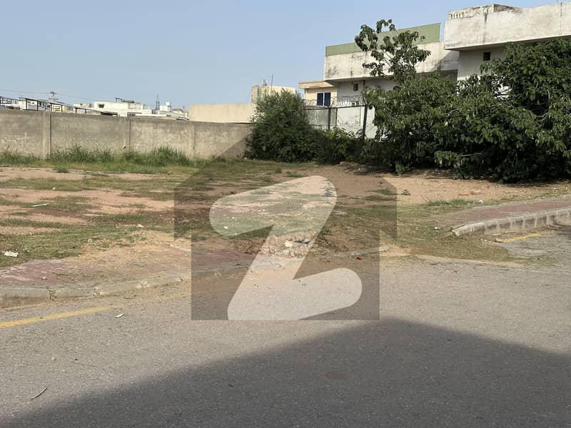 17 MARLA PLOT 47 FEET FRONT 17 MARLA PLOT 47 FEET FRONT