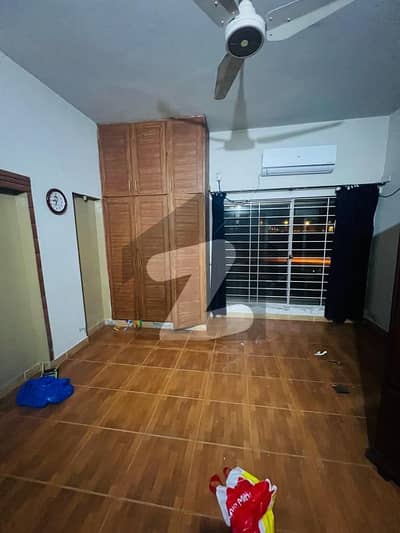 Looking For A On Excellent Location Upper Portion In Bahria Town Phase 8 - Block C Looking For A On Excellent Location Upper Portion In Bahria Town Phase 8 - Block C