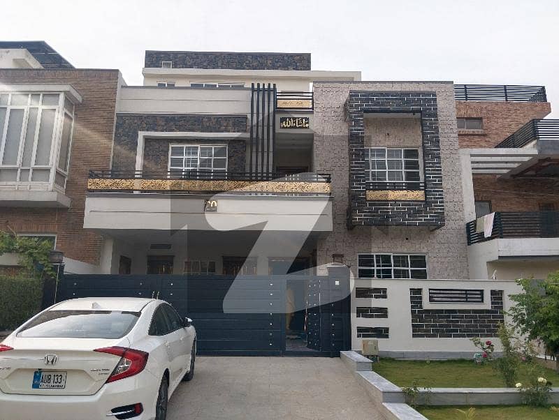 35x70 Beautiful House For Sale In G-13 At Best Location 35x70 Beautiful House For Sale In G-13 At Best Location
