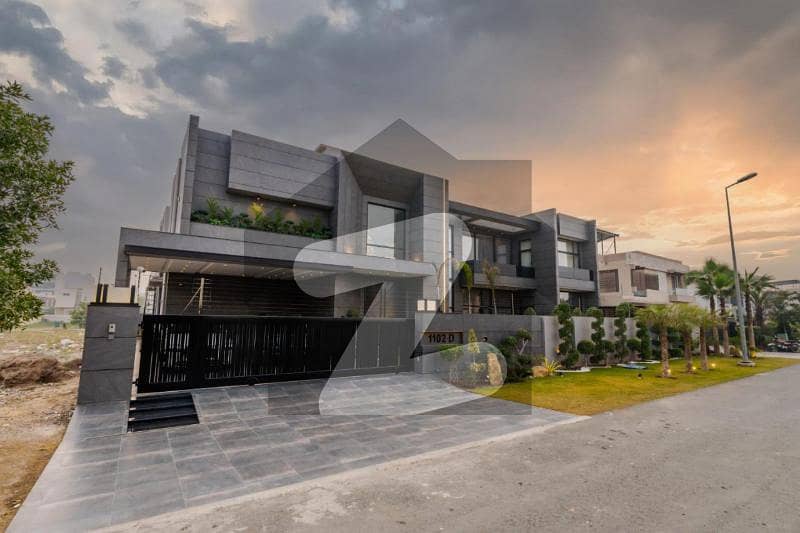 Luxurious 2 kanal house with pool and cinema Luxurious 2 kanal house with pool and cinema