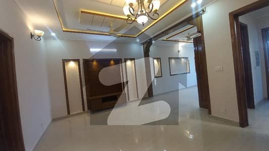 30x60 New Ground Portion For Rent