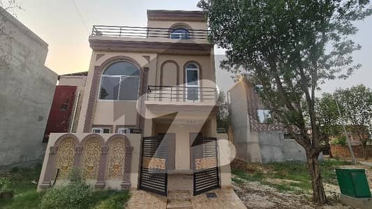 3 MARLA BRAND NEW MODREN HOUSE MOST BEAUTY PRIME LOCATION FOR SALE IN NEW LAHORE CITY PHASE 2 A BLOCK