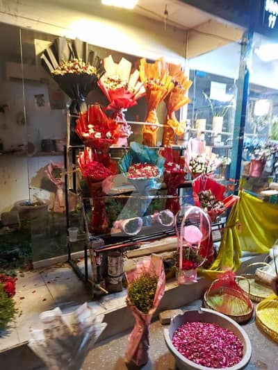 پی ڈبلیو ڈی روڈ اسلام آباد میں 1 مرلہ دکان 1.2 کروڑ میں برائے فروخت۔