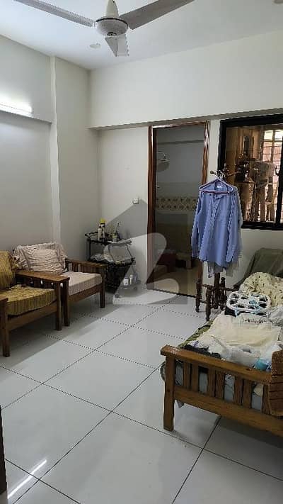 Spacious Flat Is Available In Gulshan-e-Mehran - Block 3A For sale Spacious Flat Is Available In Gulshan-e-Mehran - Block 3A For sale