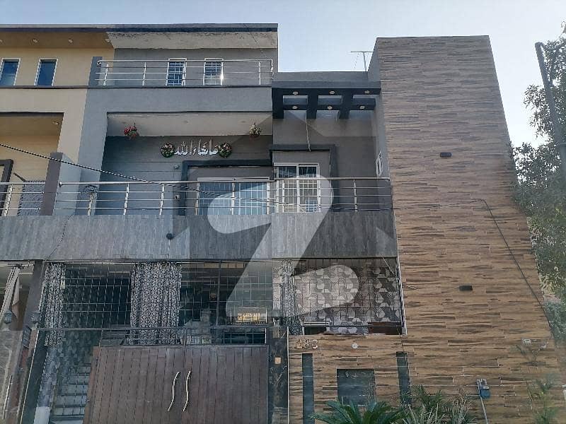 Stunning 5 Marla House In Green Valley Available Stunning 5 Marla House In Green Valley Available