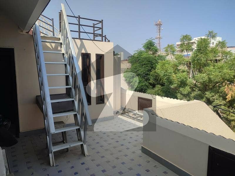 triple Storey Bungalow for Sale Gulshan-e-Iqbal triple Storey Bungalow for Sale Gulshan-e-Iqbal