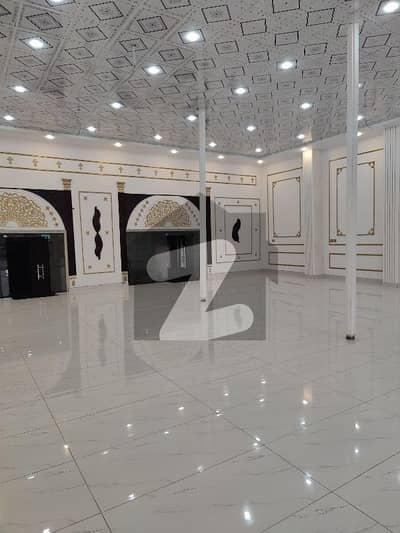 ناردرن بائی پاس ملتان میں 10 مرلہ عمارت 8.0 لاکھ میں کرایہ پر دستیاب ہے۔