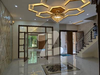 10 MARLA Brand New Luxury Ultra Modern Style Double Storey Stylish House Available For Sale In Airline Society Lahore